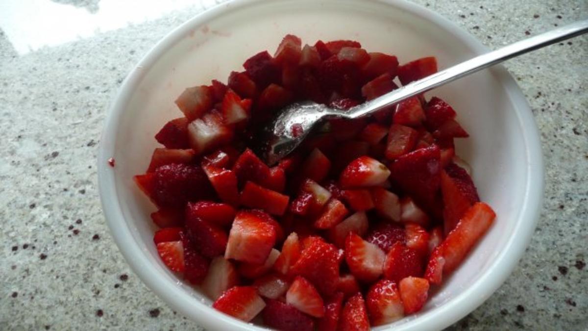 Erdbeer - Hexencreme - Dessert - Rezept - Bild Nr. 6