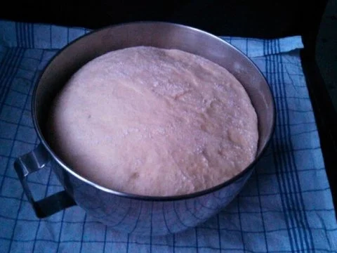 Pizza Hut  /  Pizzateig - Rezept - Bild Nr. 4