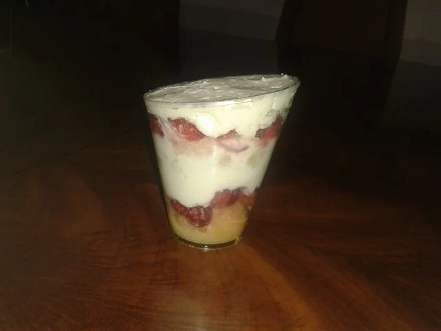 Erdbeer-Schicht-Dessert - Rezept