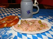 Abendbrot : Ahab's  Regensburger Wurstsalat. - Rezept