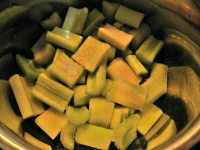 Baiser - Rhabarber - Kuchen ... - Rezept - Bild Nr. 7