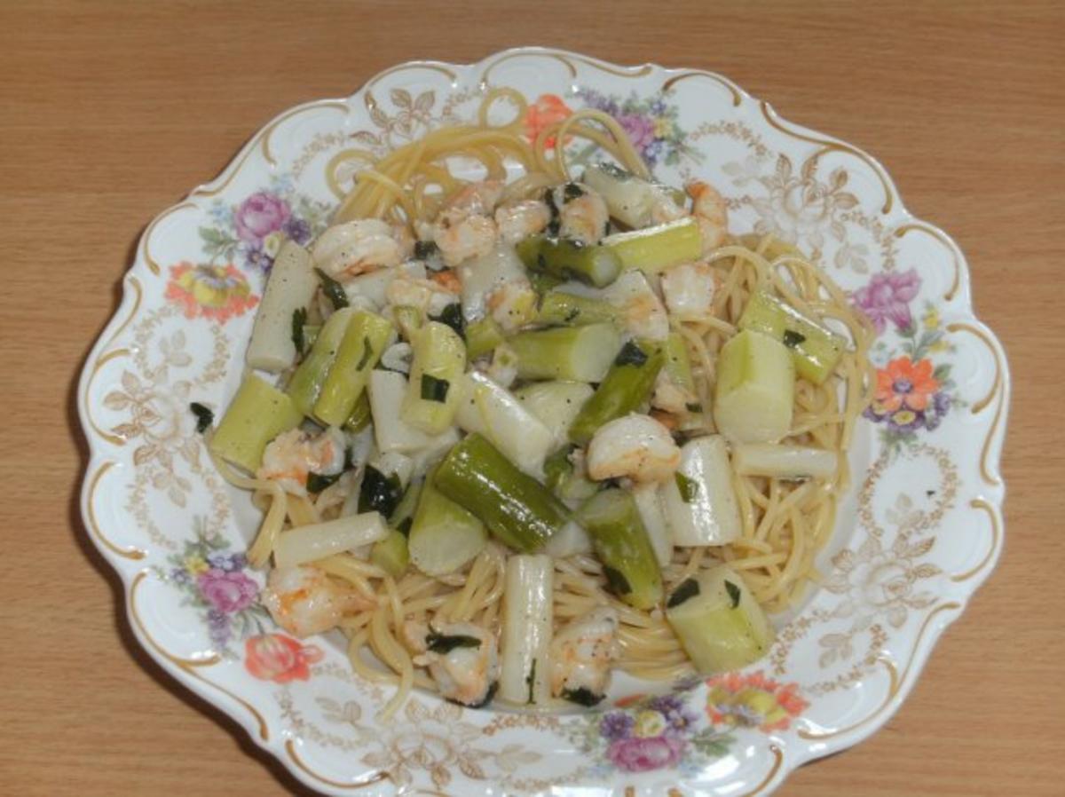 Bilder für Hauptgericht: Spaghetti mit Spargel und Garnelen - Rezept