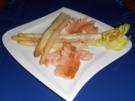 Spargel aus dem Ofen mit geräucherter Lachsforelle - Rezept