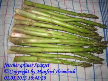 Spargel grüner Spargel in der Folie aus dem Backofen einfach 132