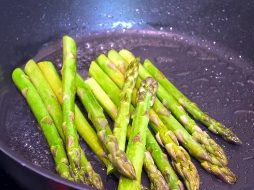 Grüne-Spargel-Ziegenkäse-Tarte - Rezept - Bild Nr. 6