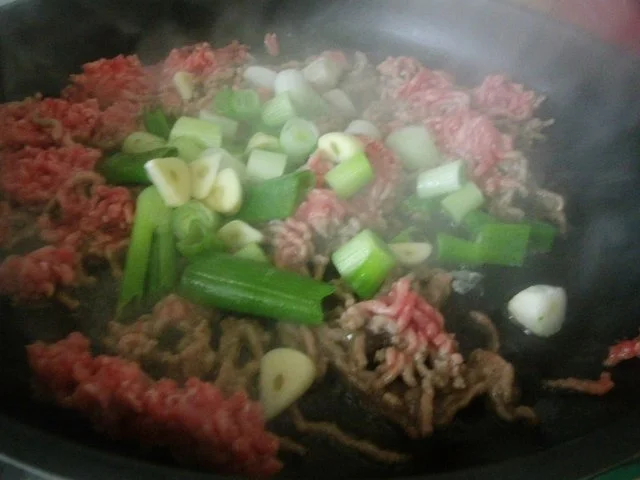 Rezept: Hackfleisch - Paprika - Kartoffelpfanne Bild Nr. 5 Hackfleisch - Paprika - Kartoffelpfanne - Rezept - Bild Nr. 5