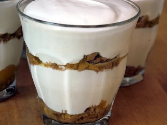 Zitrusfrüchte, Basilikumcreme, Amarettini - Rezept - Bild Nr. 11