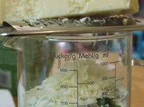 Spaghetti mit Walnusspesto-Sahne - Rezept - Bild Nr. 5