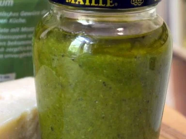 Spaghetti mit Walnusspesto-Sahne - Rezept - Bild Nr. 7