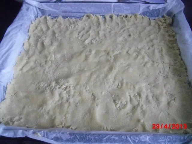 Puddingkuchen mit Dinkelboden und Streuseln - Rezept - Bild Nr. 3