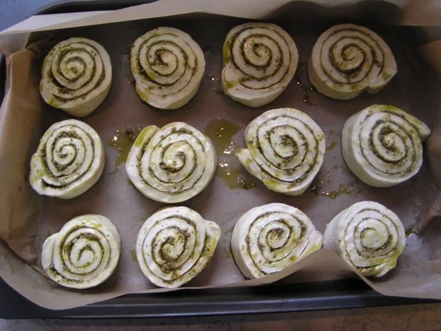 Rezept: Pesto-Schnecken Bild Nr. 7 Pesto-Schnecken - Rezept - Bild Nr. 7