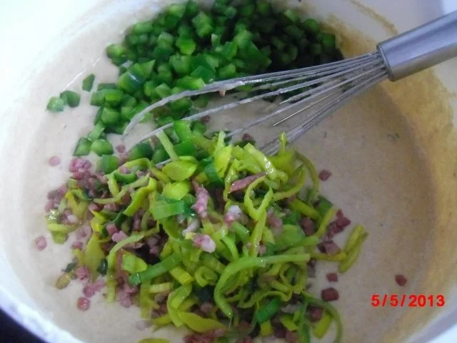 Muffin mit Speckwürfeln und Lauchröllchen - Rezept - Bild Nr. 7