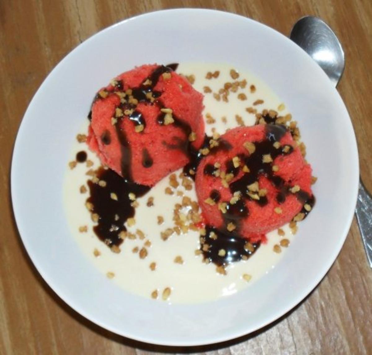 Erdbeereis Zubereitung ohne Eismaschine - Rezept mit Bild - kochbar.de