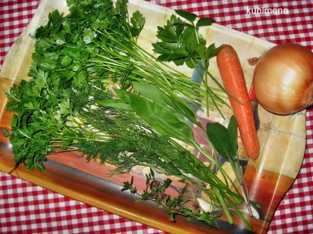 Rezept: Kochklops von der Pute in Kräutersoße Bild Nr. 2 Kochklops von der Pute in Kräutersoße - Rezept - Bild Nr. 2