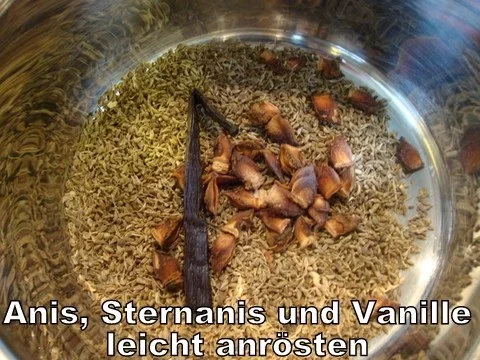 Rezept: Anis Likörchen Bild Nr. 2 Anis Likörchen - Rezept - Bild Nr. 2