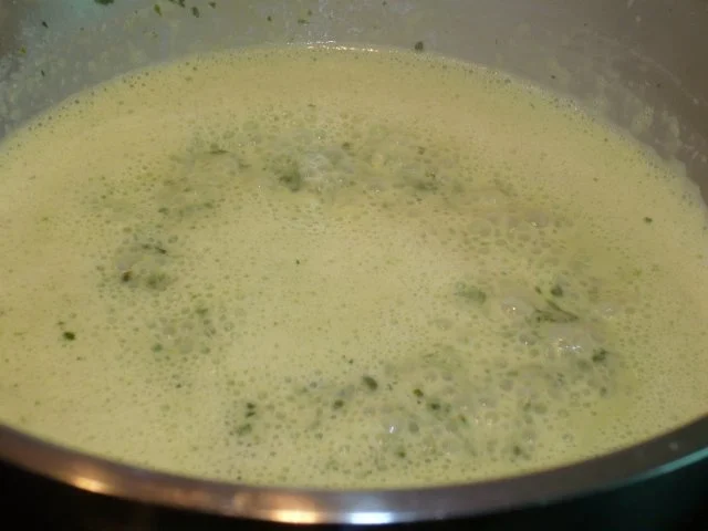 Dinkelspaghetti mit Kräuterrahmschaum - Rezept - Bild Nr. 4