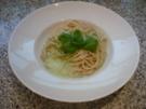 Dinkelspaghetti mit Kräuterrahmschaum - Rezept