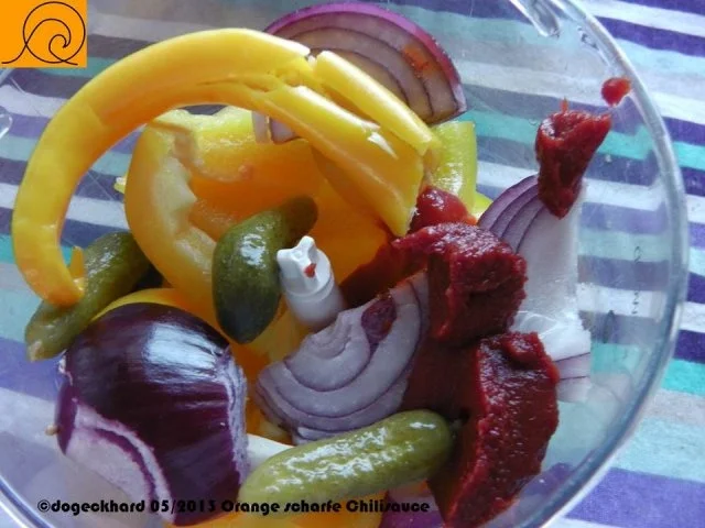 Rezept: Grillen: D`schoafe Oroange - scharfe Chilisauce Bild Nr. 2 Grillen: D`schoafe Oroange - scharfe Chilisauce - Rezept - Bild Nr. 2