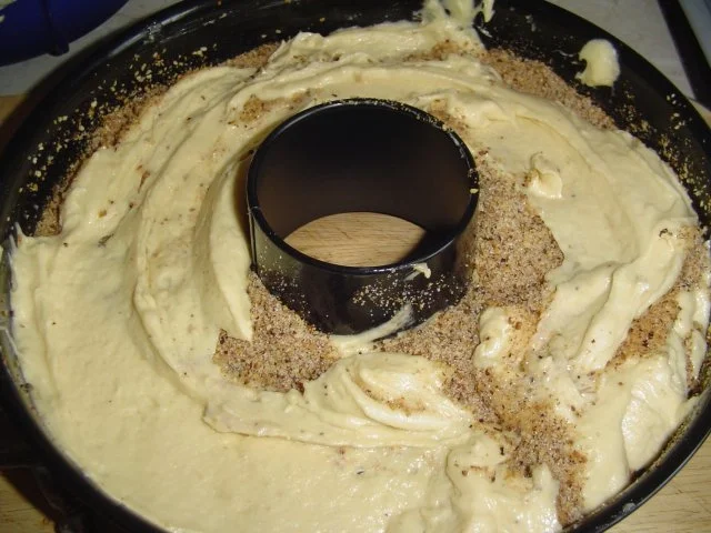 Rezept: Nusskuchen Bild Nr. 8 Nusskuchen - Rezept - Bild Nr. 8