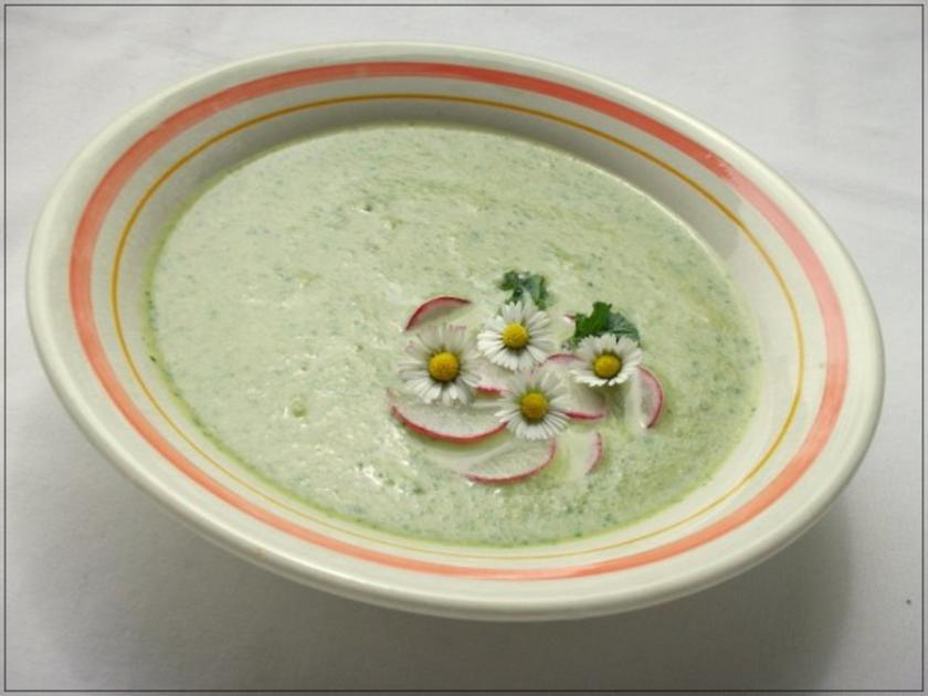 Radieschensuppe mit Gänseblümchen ~ ~ - einfach - von Noriana