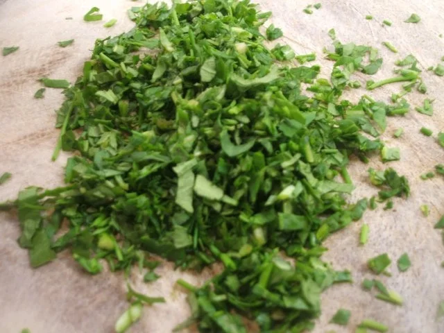 Gemüse: Kräuterspargel aus dem Rohr mit Schweinekamm und Remoulade - Rezept - Bild Nr. 8