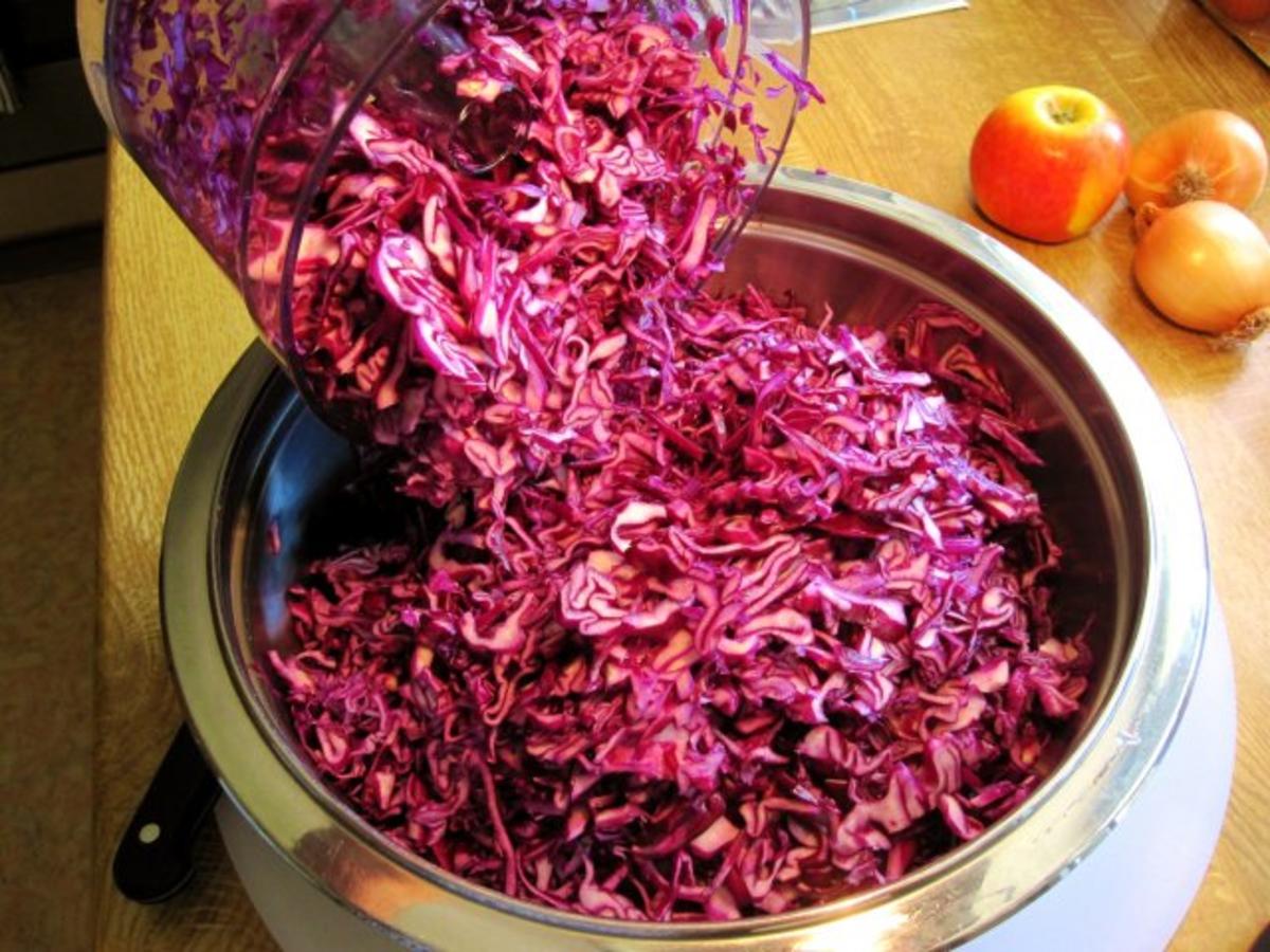 Rotkohl mit Apfel - Rezept - Bild Nr. 2