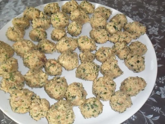 Rezept: herzhaftes süppchen mit markklößchen und farfalle Bild Nr. 9 herzhaftes süppchen mit markklößchen und farfalle - Rezept - Bild Nr. 9