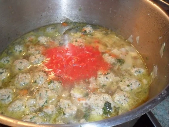 Rezept: herzhaftes süppchen mit markklößchen und farfalle Bild Nr. 11 herzhaftes süppchen mit markklößchen und farfalle - Rezept - Bild Nr. 11