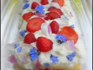 Erdbeer-Rhabarber-Biskuitrolle - Rezept - Bild Nr. 9