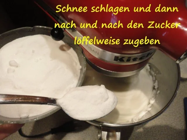 Schnee Torte mit Topfen Obers Frucht Creme - Rezept - Bild Nr. 4