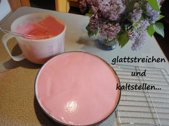 Schnee Torte mit Topfen Obers Frucht Creme - Rezept - Bild Nr. 21