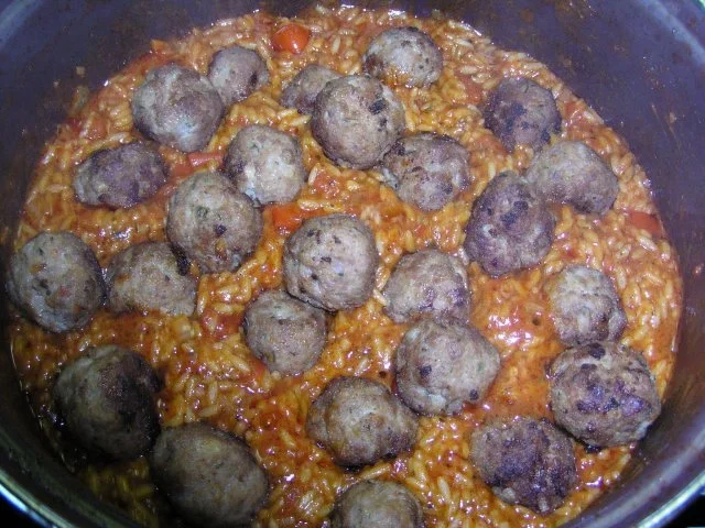 Tomatenreis mit Mettbällchen u.Crème fraîche - Rezept - Bild Nr. 9