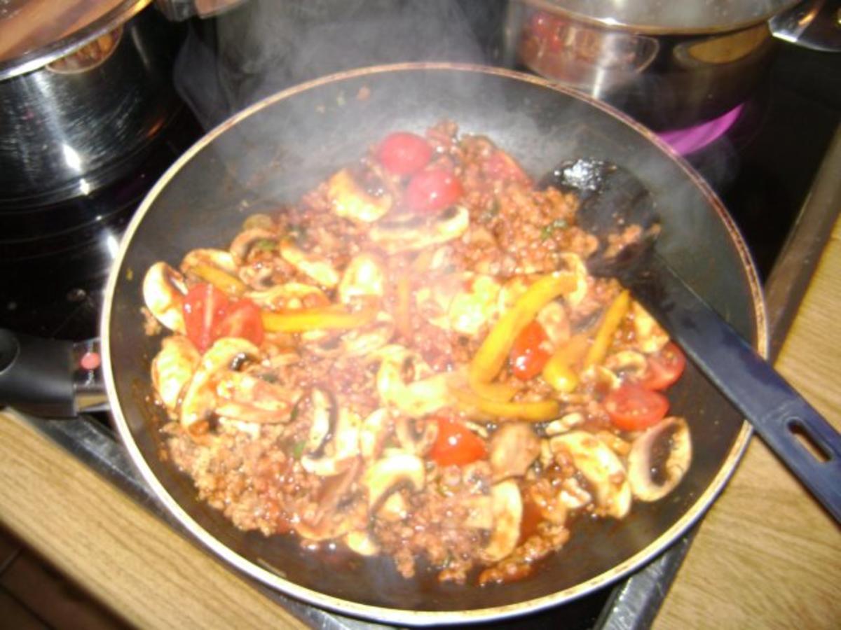 Champigon - Paprika - Soja Gehacktes - vegetarisch - Rezept