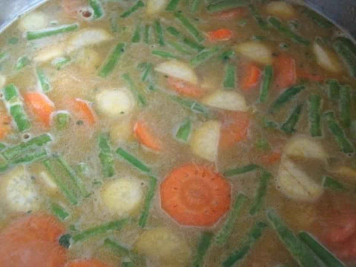 Würzige Gemüsesuppe - Rezept - Bild Nr. 9