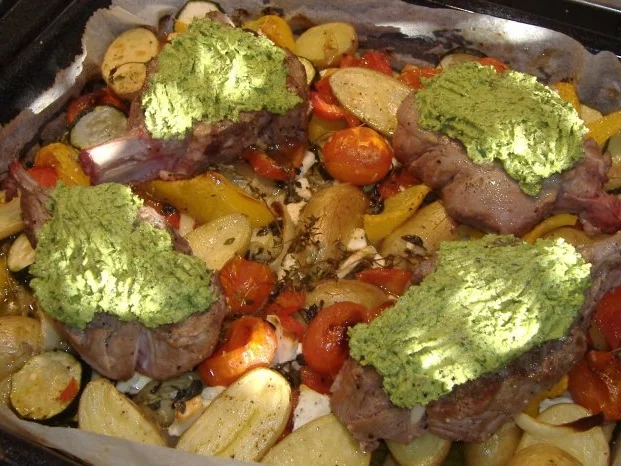 Ofengemüse mit Lammkoteletts und Bärlauchkruste - Rezept - Bild Nr. 5