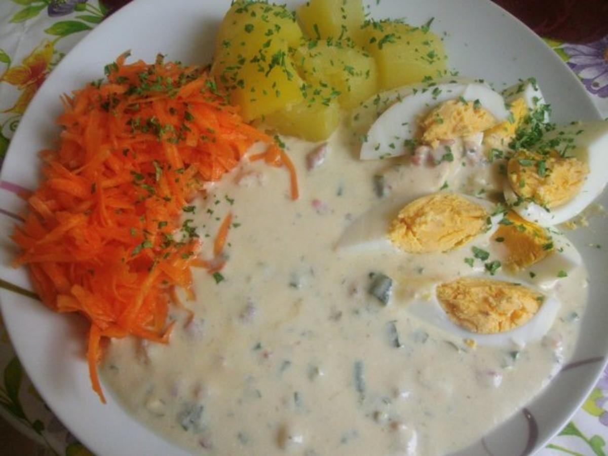 Eier in Schinken Frischkäse Kräutersauce - Rezept - kochbar.de