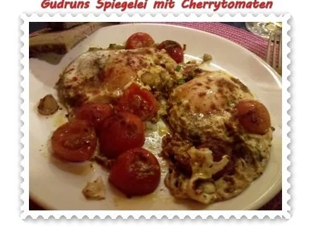 Eier: Spiegelei mit Cherrytomaten - Rezept