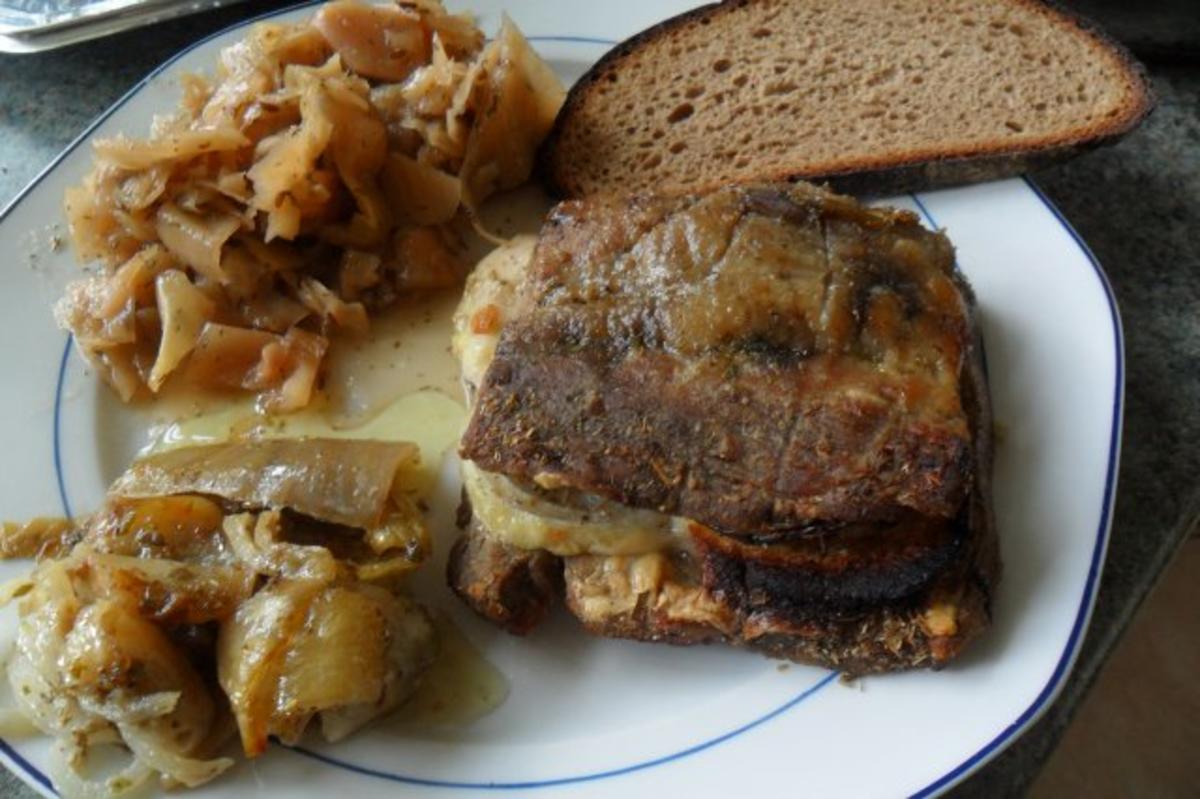 gebundener schweinekamm mit ziegenkäse-äpfeln-zwiebeln-oregano - Rezept - Bild Nr. 4