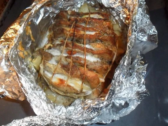 Rezept: gebundener schweinekamm mit ziegenkäse-äpfeln-zwiebeln-oregano Bild Nr. 13 gebundener schweinekamm mit ziegenkäse-äpfeln-zwiebeln-oregano - Rezept - Bild Nr. 13