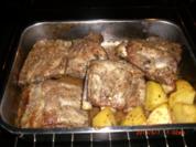Schweinerippen mit Kartoffeln - Rezept