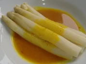 Spargel mit Safransauce - Rezept