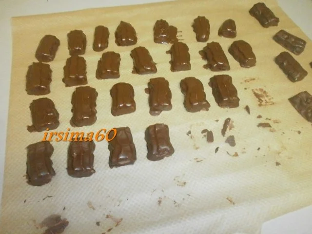 Konfekt/Süßes: Schokoladen - Quarkpralinen - Rezept - Bild Nr. 5