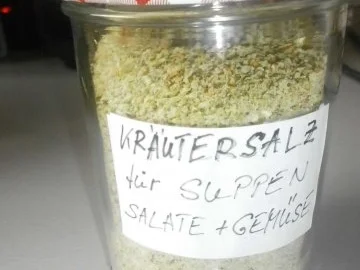 Kräutersalz  für Suppen, Gemüse und Salate - Rezept