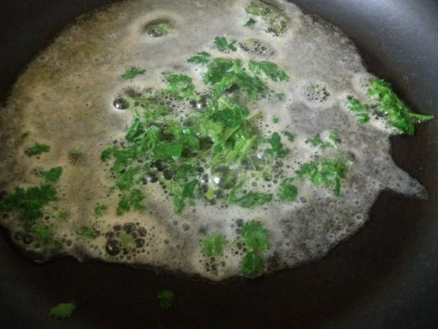 Hähnchenbruststreifen mit frischen Kräutern gebraten  in Senfsauce - Rezept - Bild Nr. 6