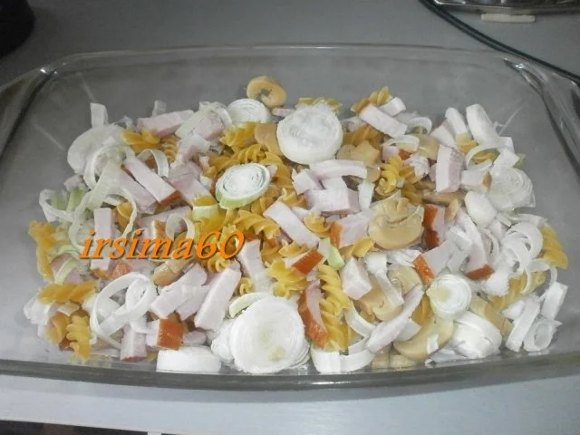 Rezept: Nudelauflauf mit Kasseler Bild Nr. 4 Nudelauflauf mit Kasseler - Rezept - Bild Nr. 4