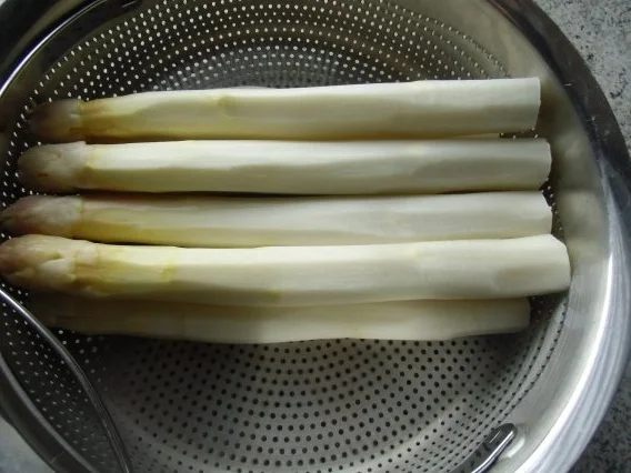 Rezept: ❤ Spargel mit Sauce - Hollandaise... & ...Tiroler Schinken... ❤ Bild Nr. 7 ❤ Spargel mit Sauce - Hollandaise... & ...Tiroler Schinken... ❤ - Rezept - Bild Nr. 7