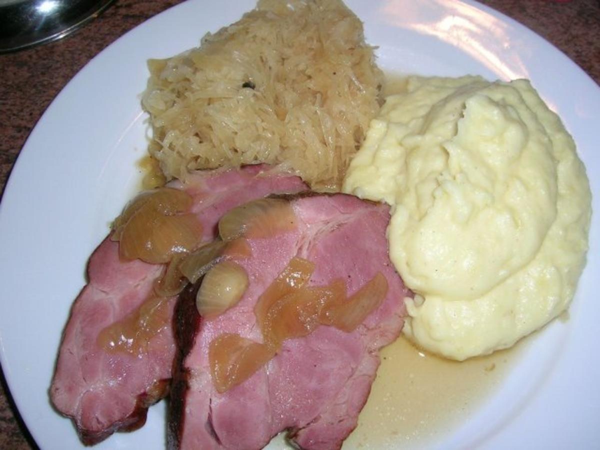 Bilder für Schweinenackenbraten NT gegart mit karamellisiertem Sauerkraut und Kartoffelpü - Rezept