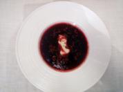 Rote Bete-Suppe mit Orangen, Schmand und Cashewkernen - Rezept