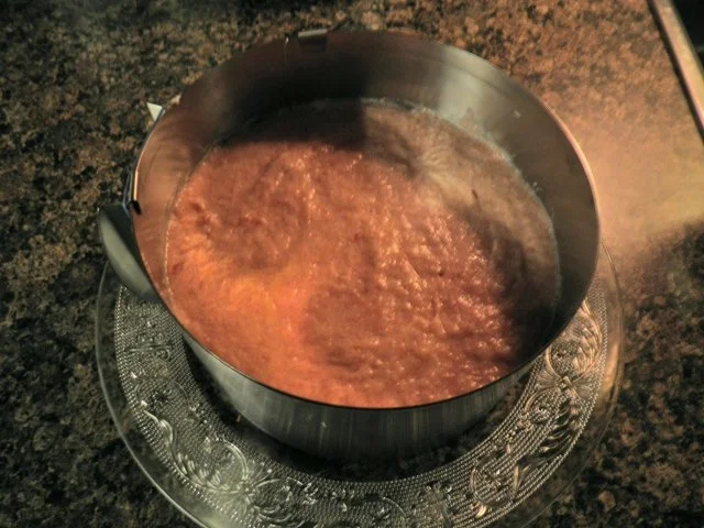 Rezept: Kleine Rhabarber - Sahne - Torte mit Erdbeeren ... Bild Nr. 12 Kleine Rhabarber - Sahne - Torte mit Erdbeeren ... - Rezept - Bild Nr. 12