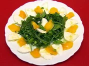 Frischer Sommersalat orange–weiß–grün (Claudelle Deckert) - Rezept